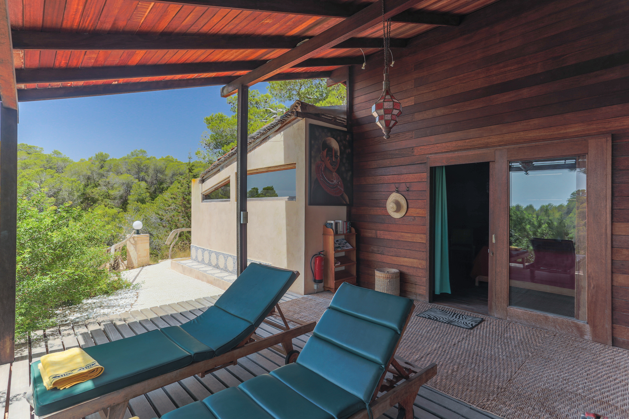 El Rey - Outdoor Lounge